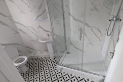 Rahal Hotel Hackney London,  London