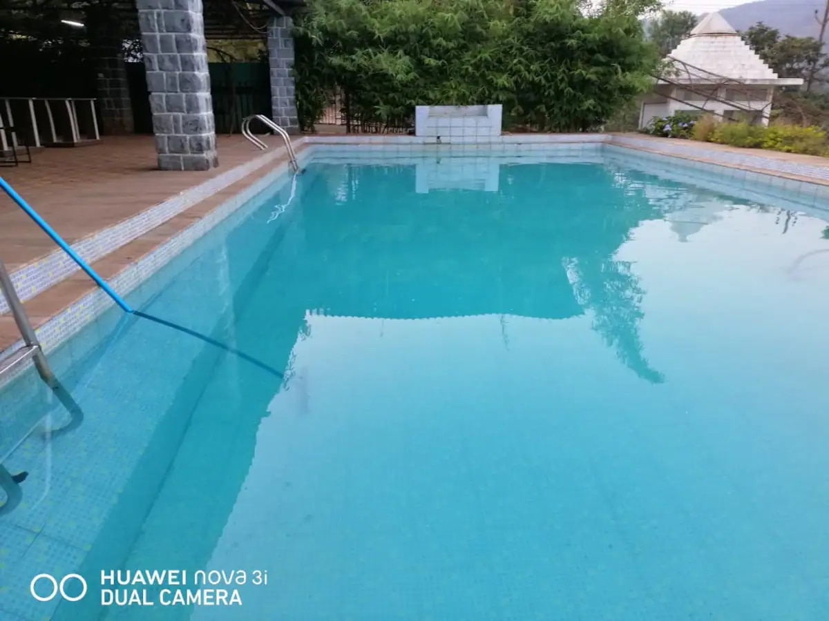 Upawan 1 RK Loghouse Room With Common Swimming Pool - Tap to explore photos