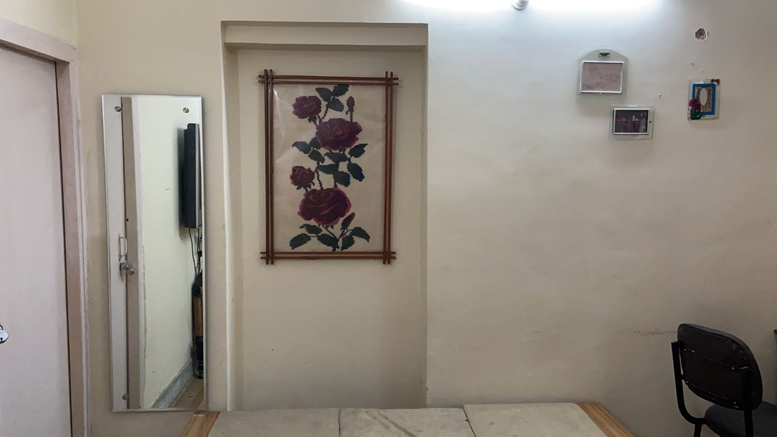 Homely Stay in City Center - Tap to explore photos