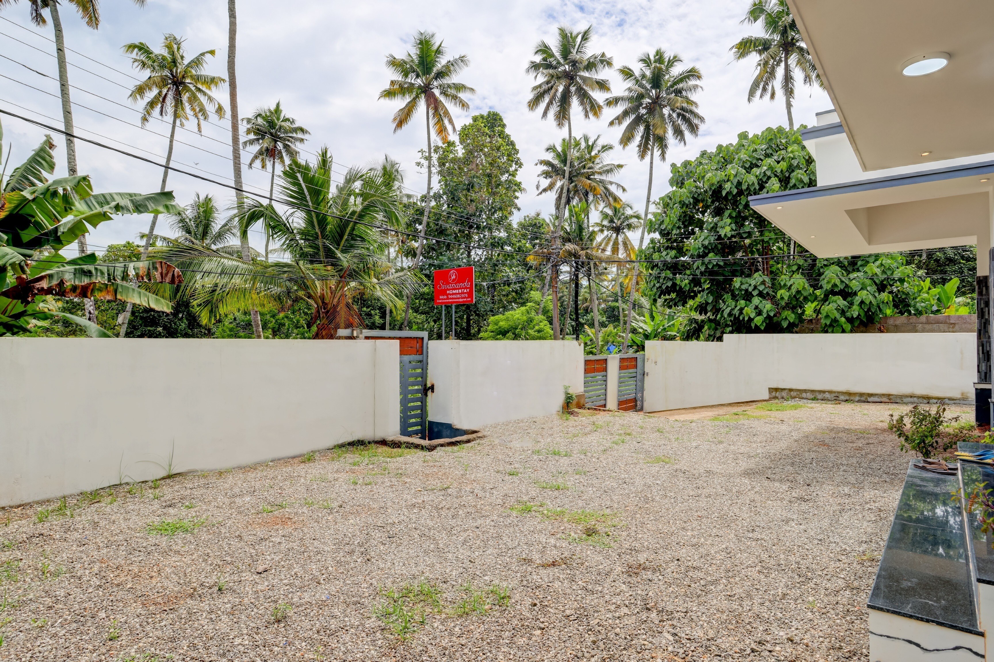 Hotel O SIVANANDA HOMESTAY - Tap to explore photos