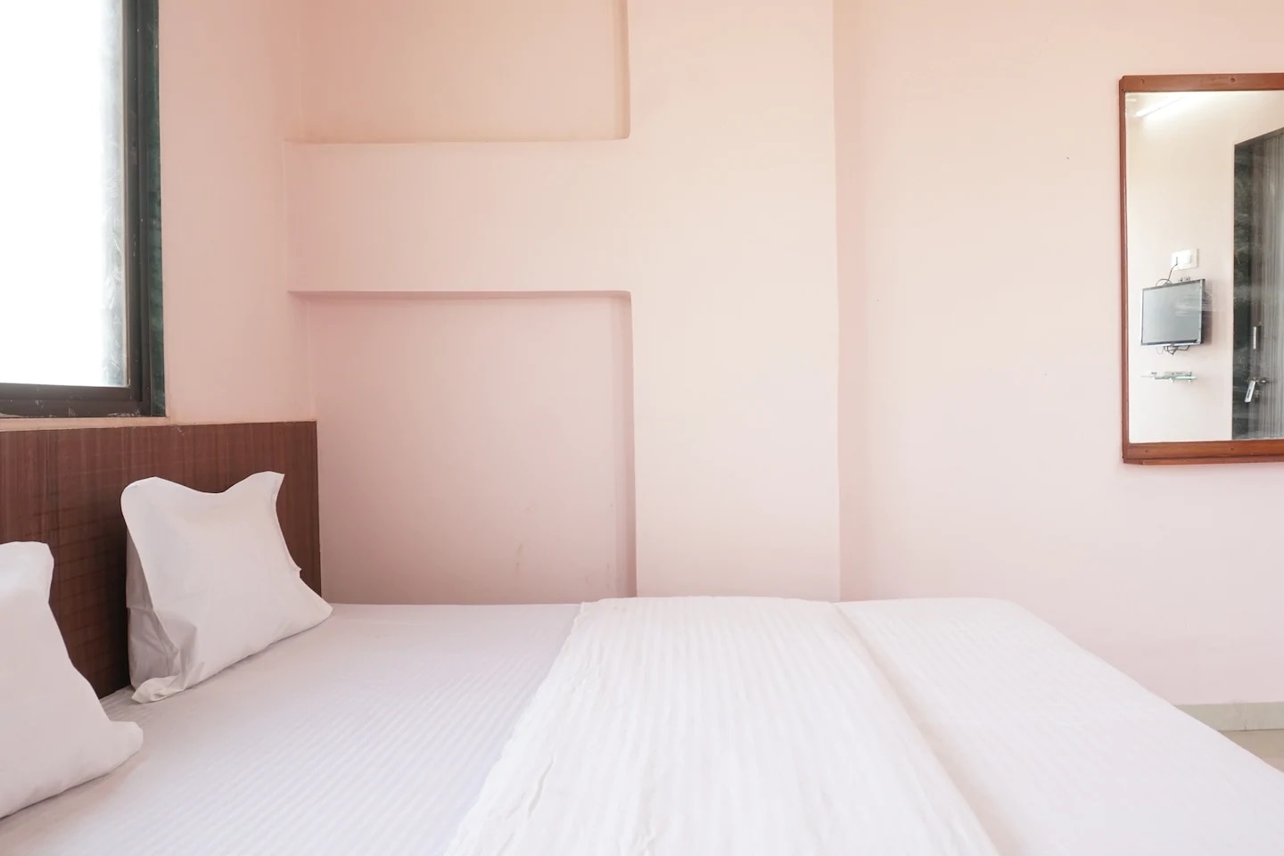 Hotel Brightland (Near Railway Station) - Tap to explore photos