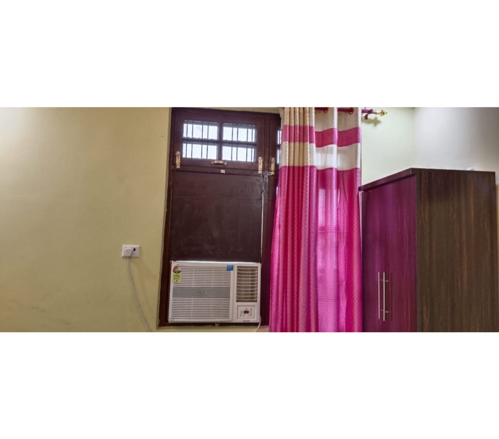 Lucknow Luxury Hotel And Restaurant - Tap to explore photos