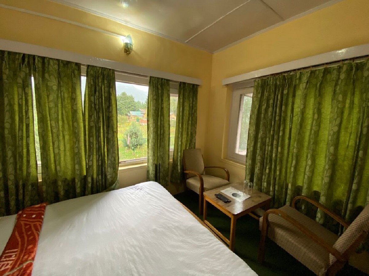 Hotel Pahalgam Residency - Tap to explore photos