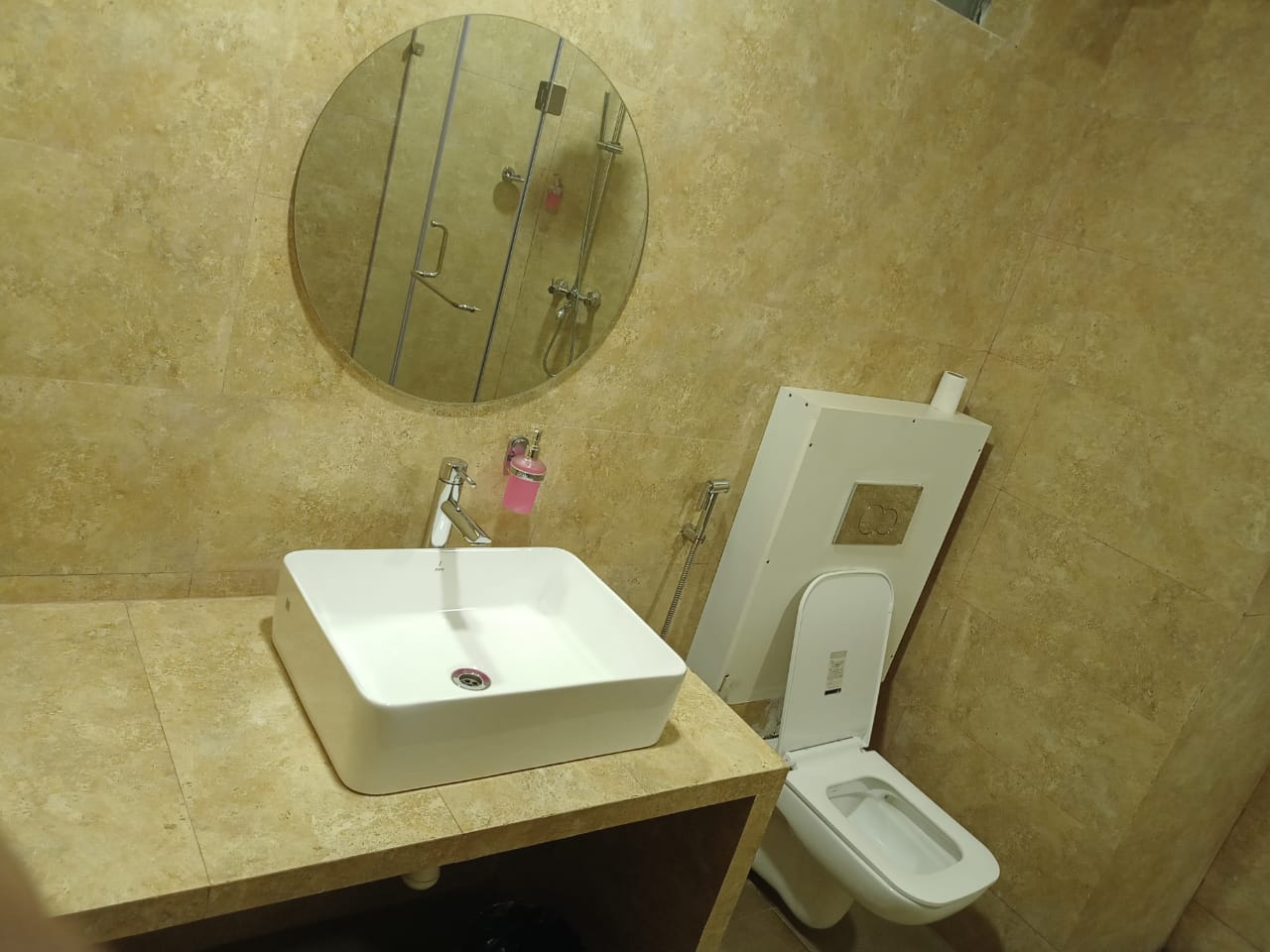 Casa Vinte C2 Spacious 3 BHK Near Baga - Tap to explore photos