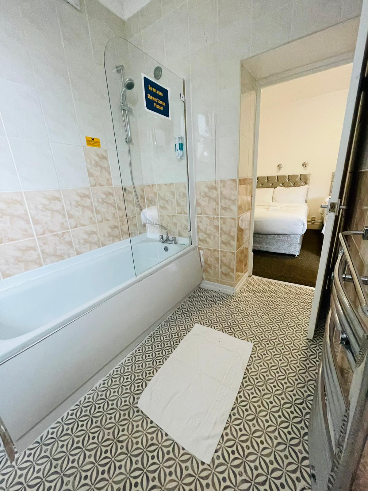 OYO Star Hotel, South Leicester - Tap to explore photos