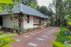 Starlit Stays 3BHK Villa, Kothamangalam