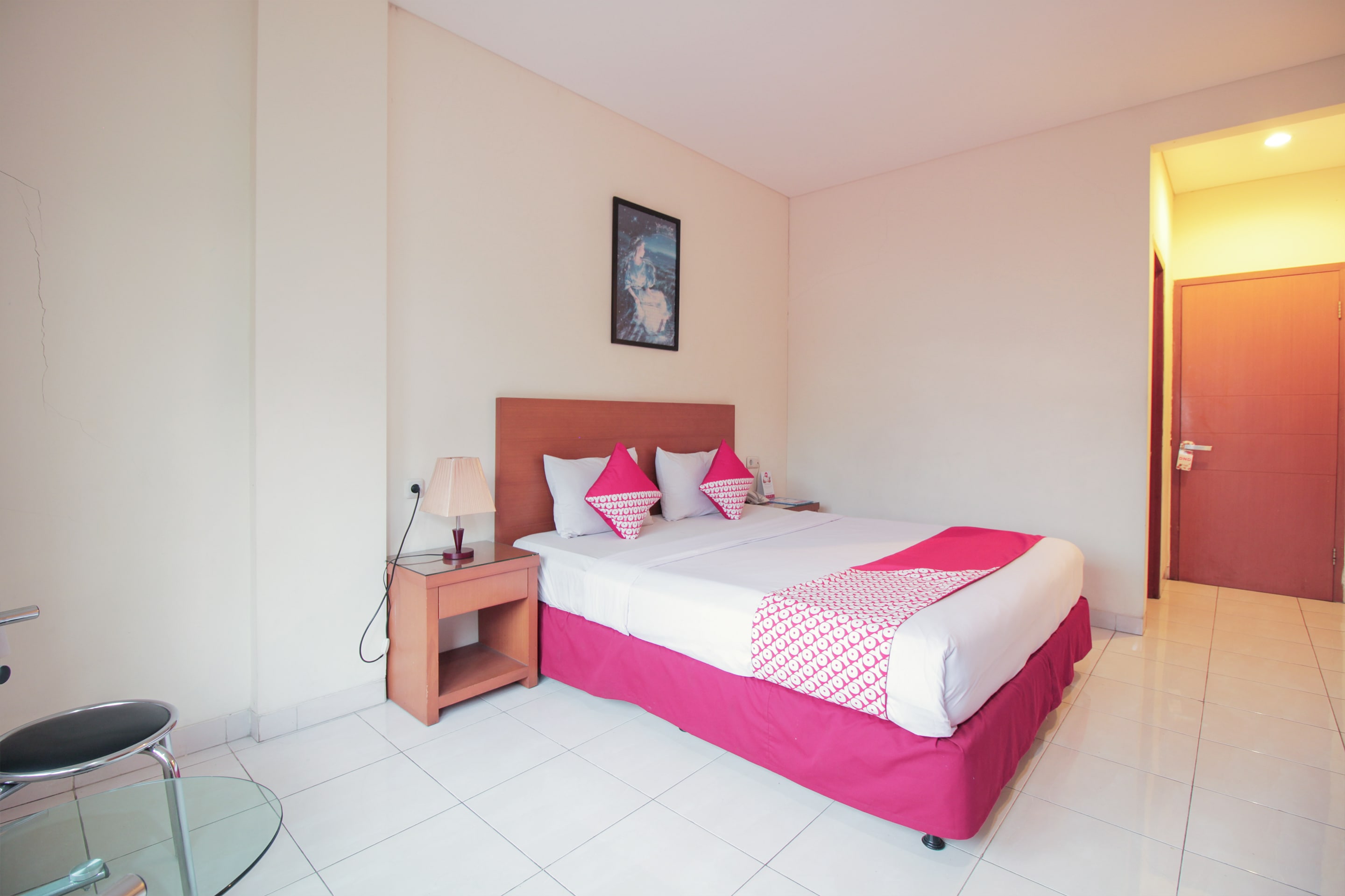 OYO Flagship 1511 Galaxy Inn - Tap to explore photos