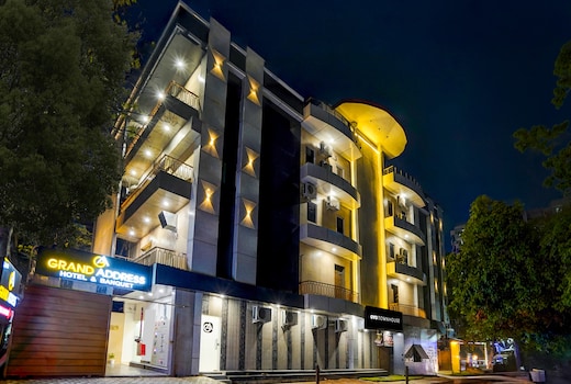 Townhouse GRAND ADDRESS HOTEL AND BANQUET