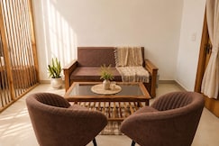 The Edel Nest Romantic Private Terrace Jacuzzi, Delhi