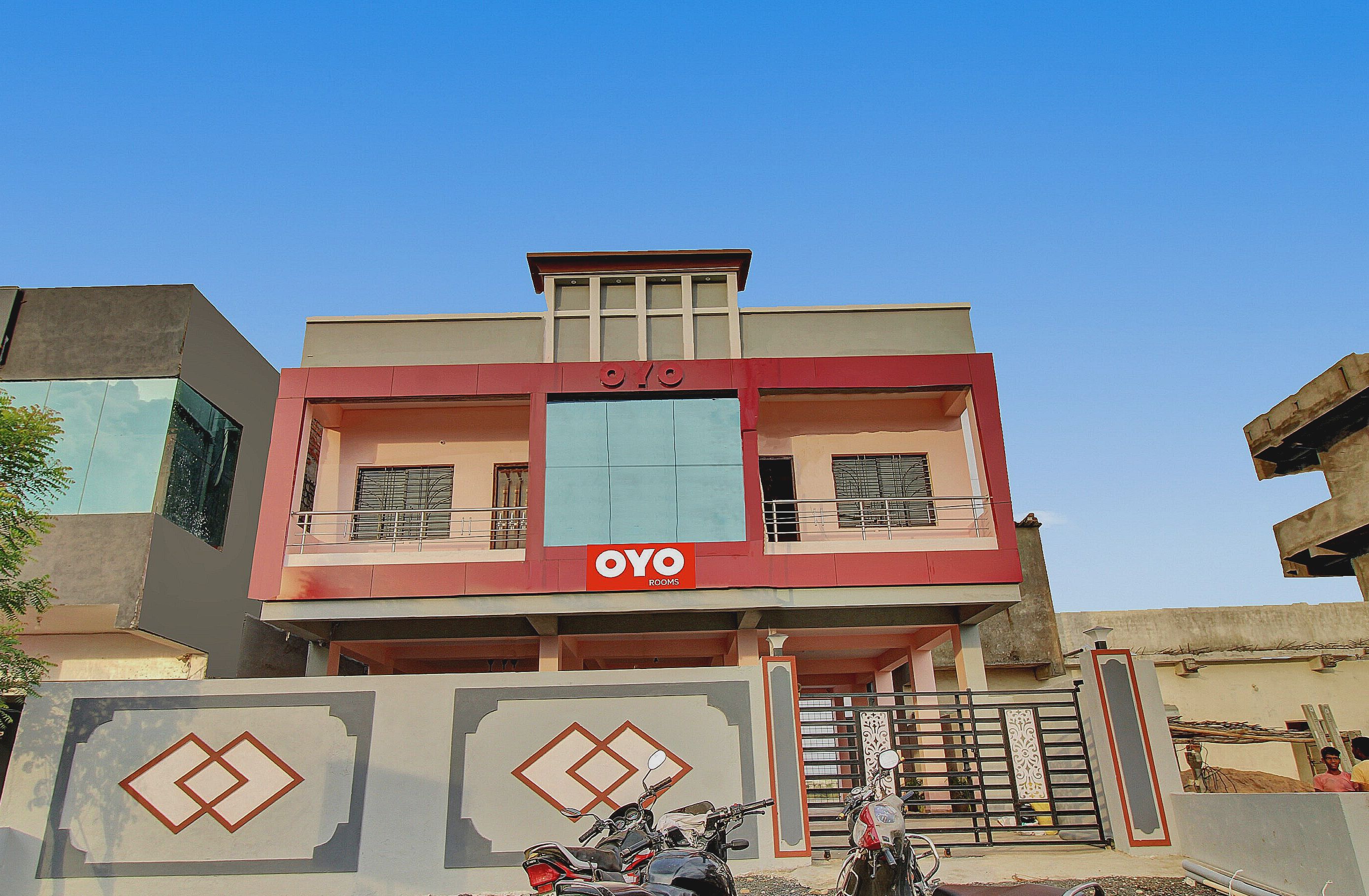 Hotel O Raj Hotel - Tap to explore photos