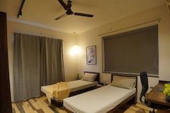 Red By Vayavia, Trimbak