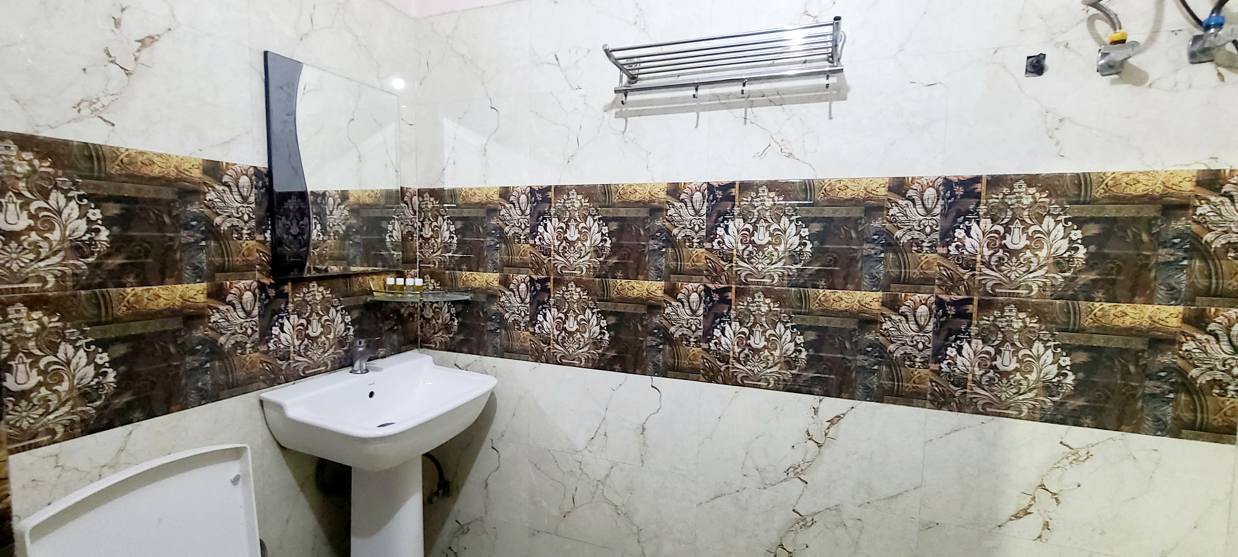 Hotel Ananta Stays - Tap to explore photos