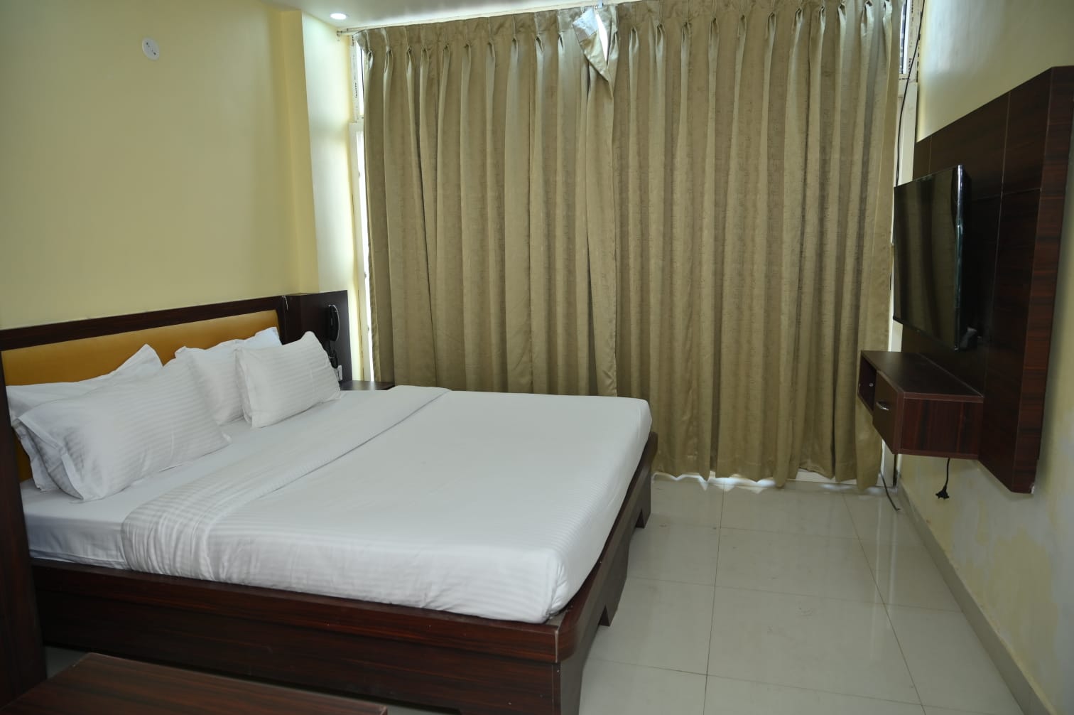 Hotel Shantam Regency - Tap to explore photos