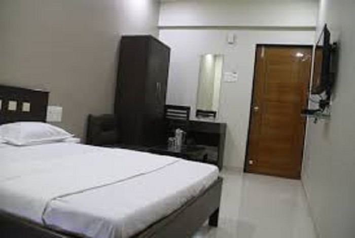 Deluxe AC Room 1