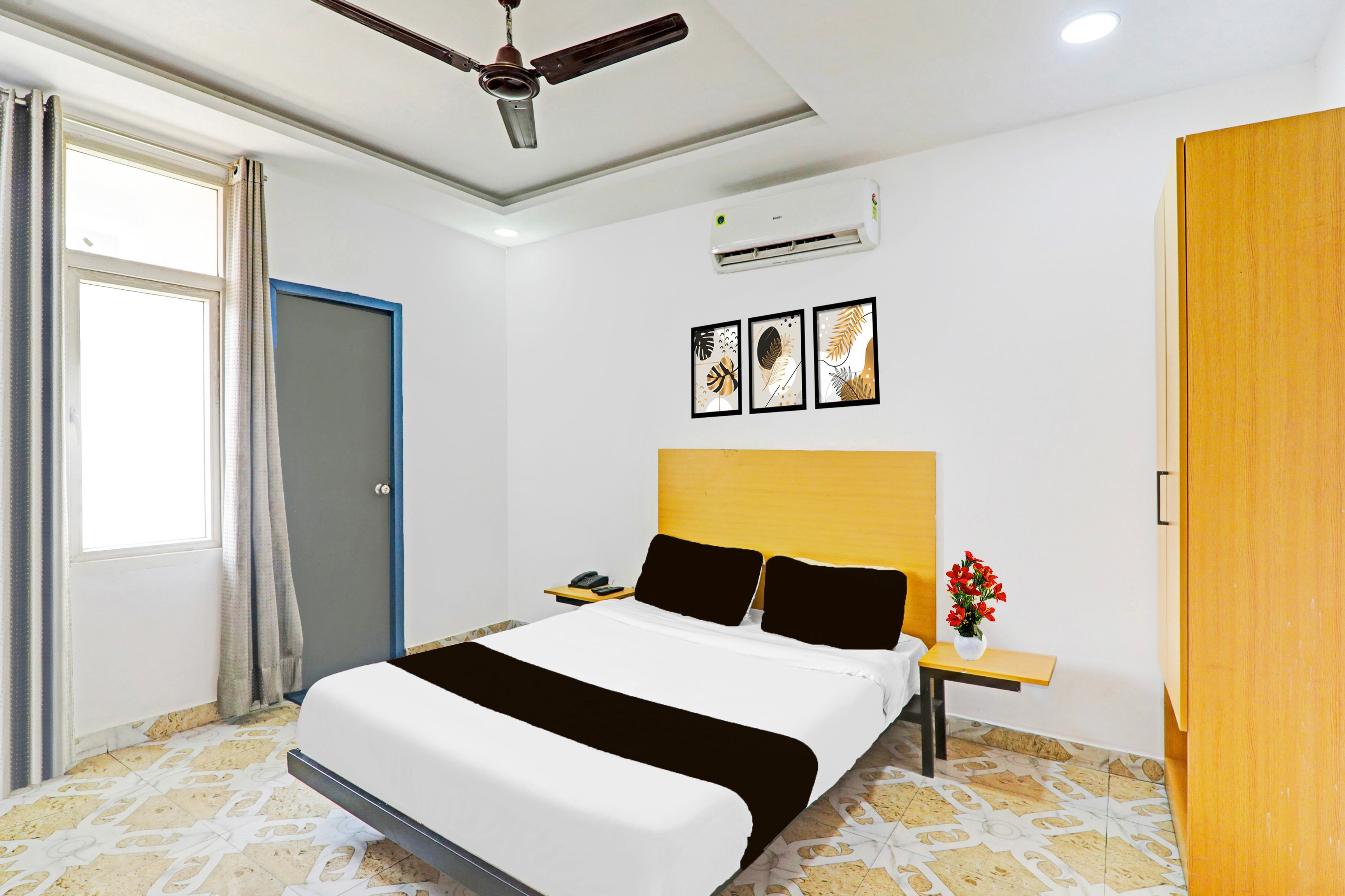 Super Hotel O Jankipuram Near Sahara State Formerly Basera Homes - Tap to explore photos