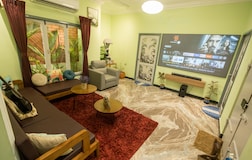 Living Room / Hall