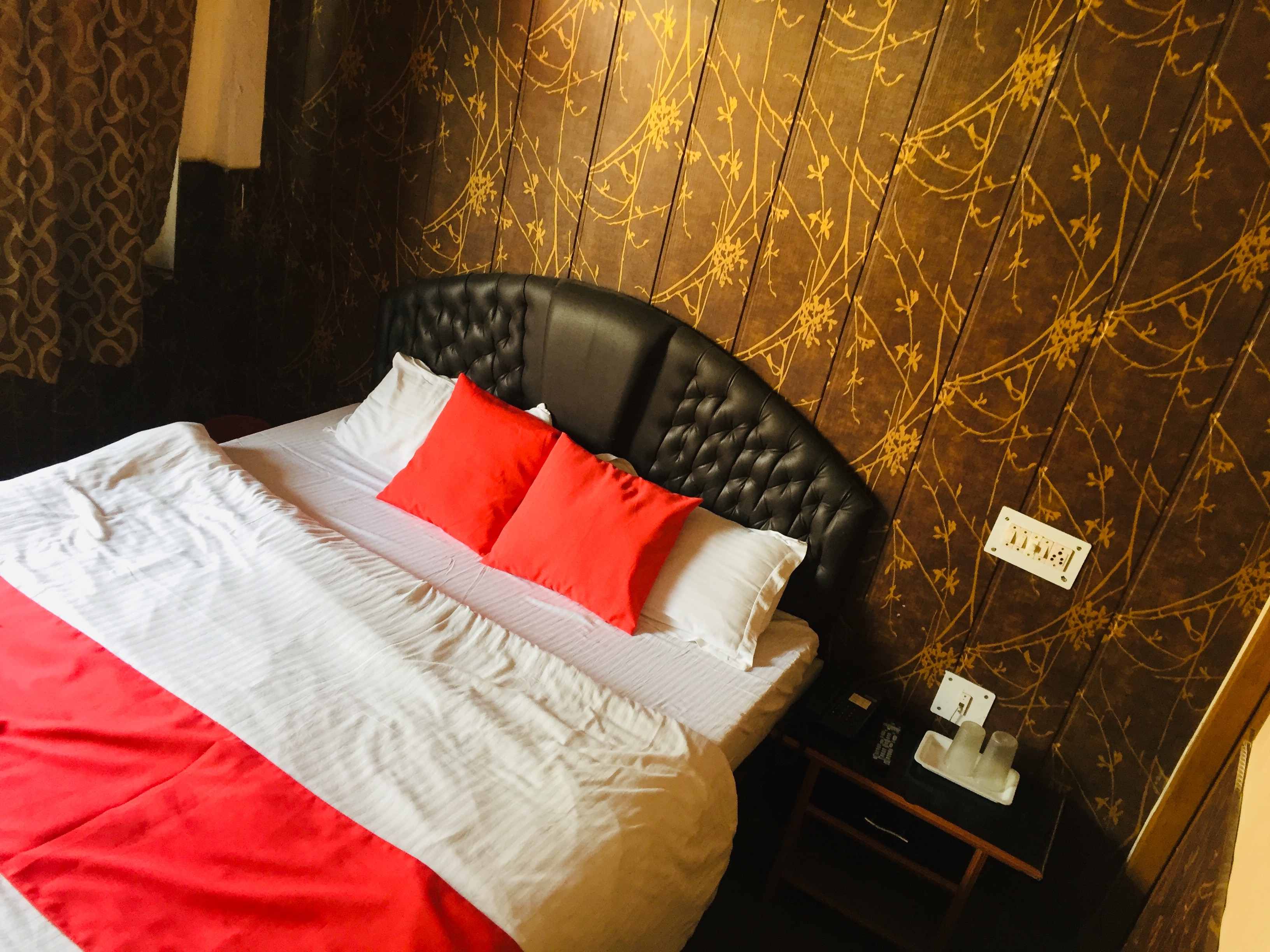 Hotel Kailash Inn - Tap to explore photos
