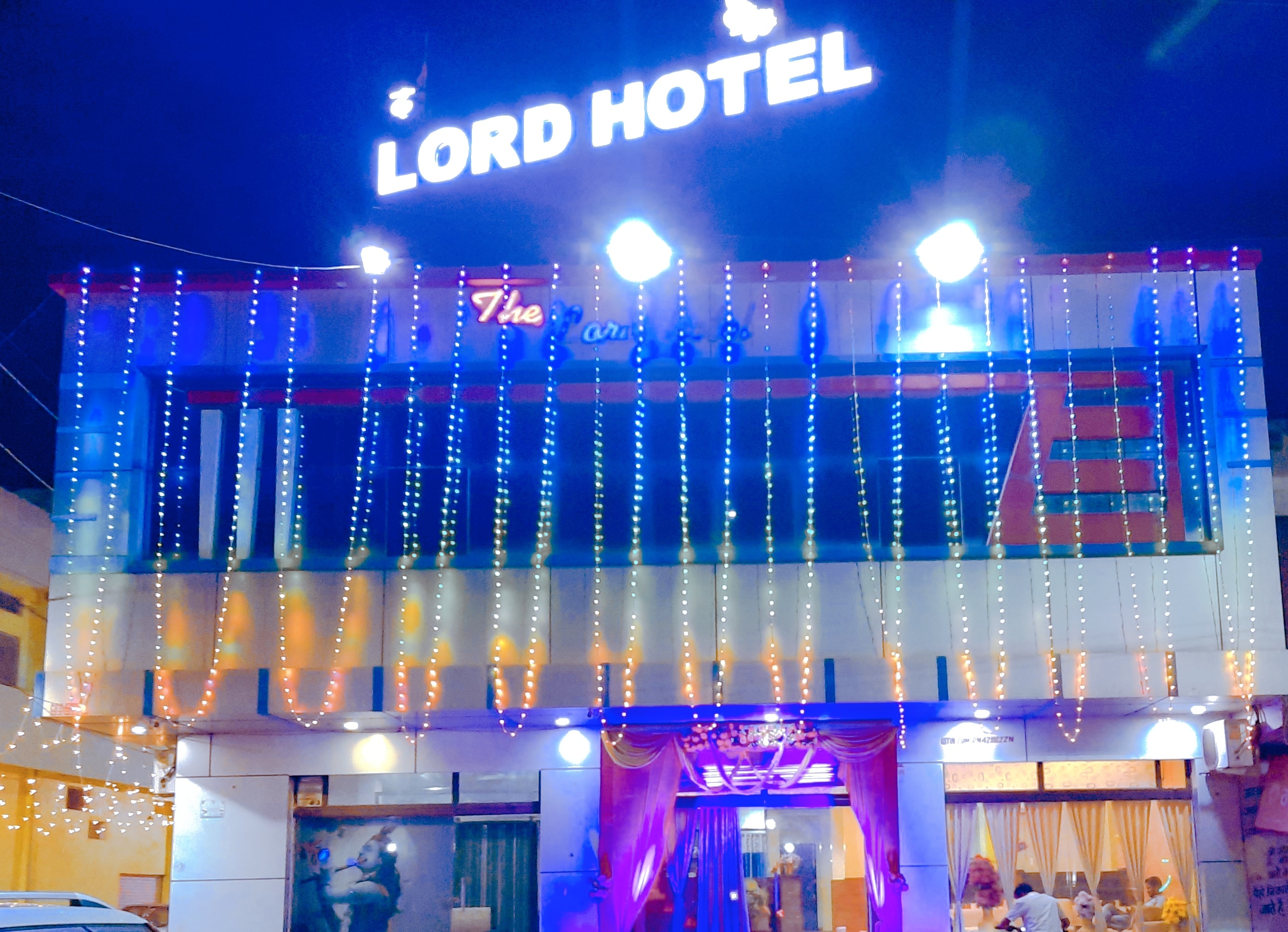 The LORD Hotel - Tap to explore photos