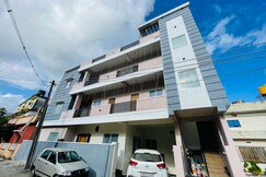 S M kalasa easy stay, Koppa
