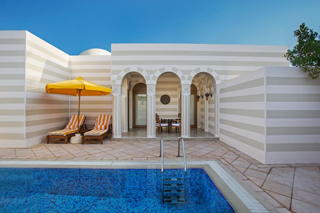 The Oberoi Beach Resort, Sahl Hasheesh - Tap to explore photos