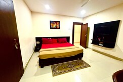 HOTEL SAI KRIPA, Rewa