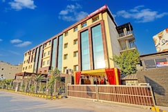 Hotel City Mark - 500 Mtrs from Gurgaon Sadar Bazar, Gurgaon