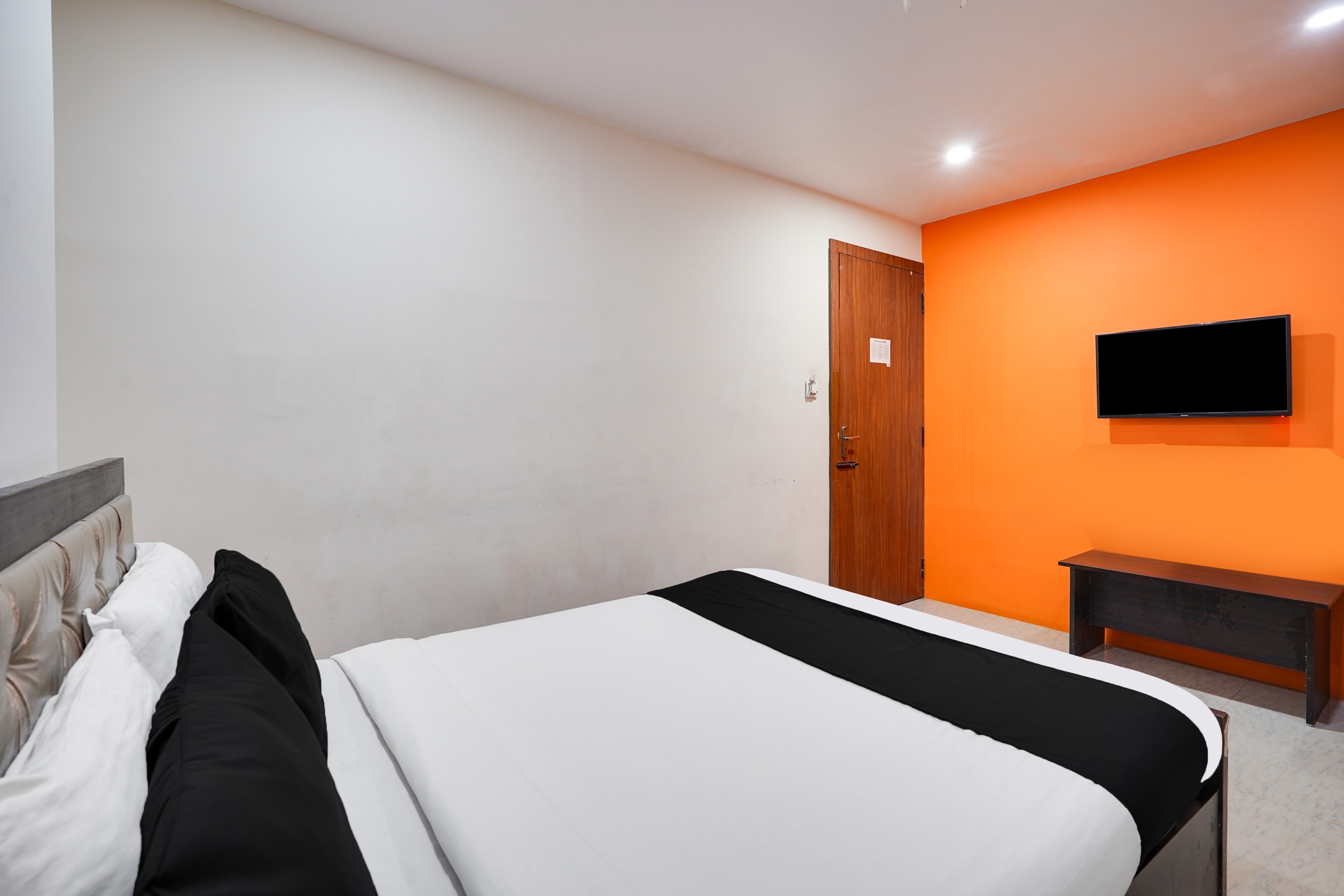 Hotel O BANASHANKARI COMFORTS - Tap to explore photos