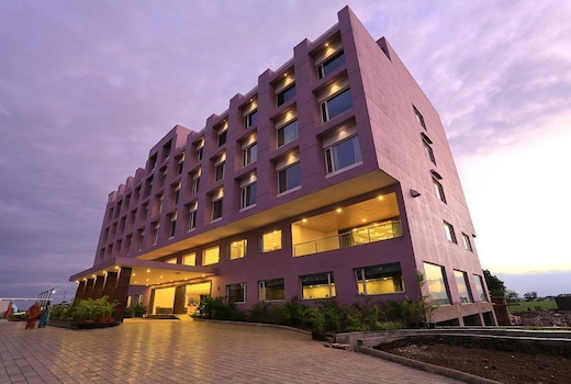 Nandan Kanan Hotel & Resort