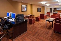 Best Western Plus Montreal Downtown- Hotel Europa