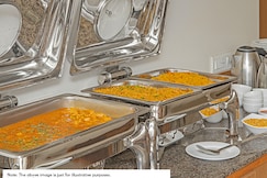 Itsy Hotels Sri Nidhi Executive, Pune