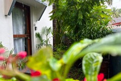 Eco room Tien Residences 350M walk to Ozran Beach, Goa