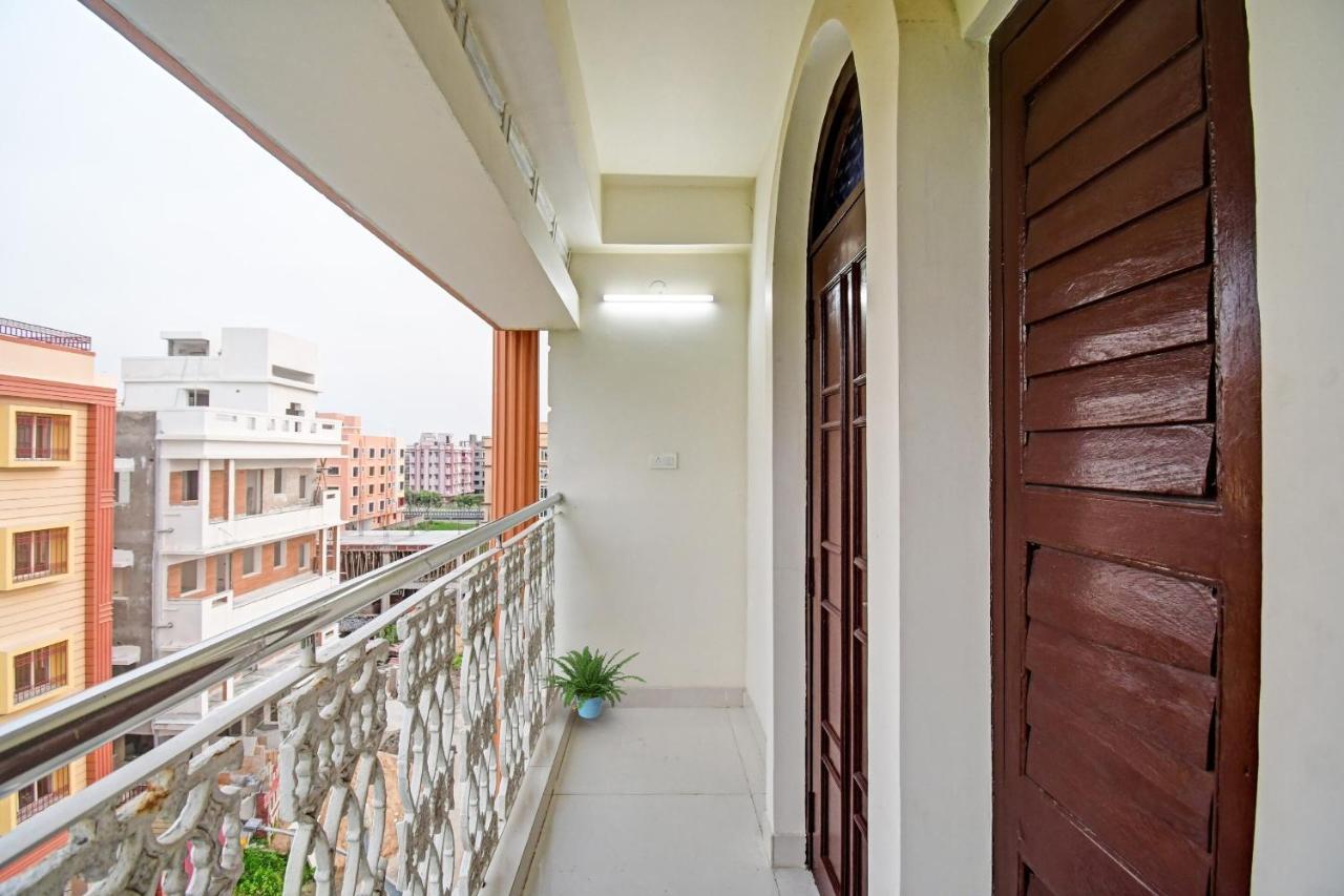 Hotel Jheel Mahal - Tap to explore photos