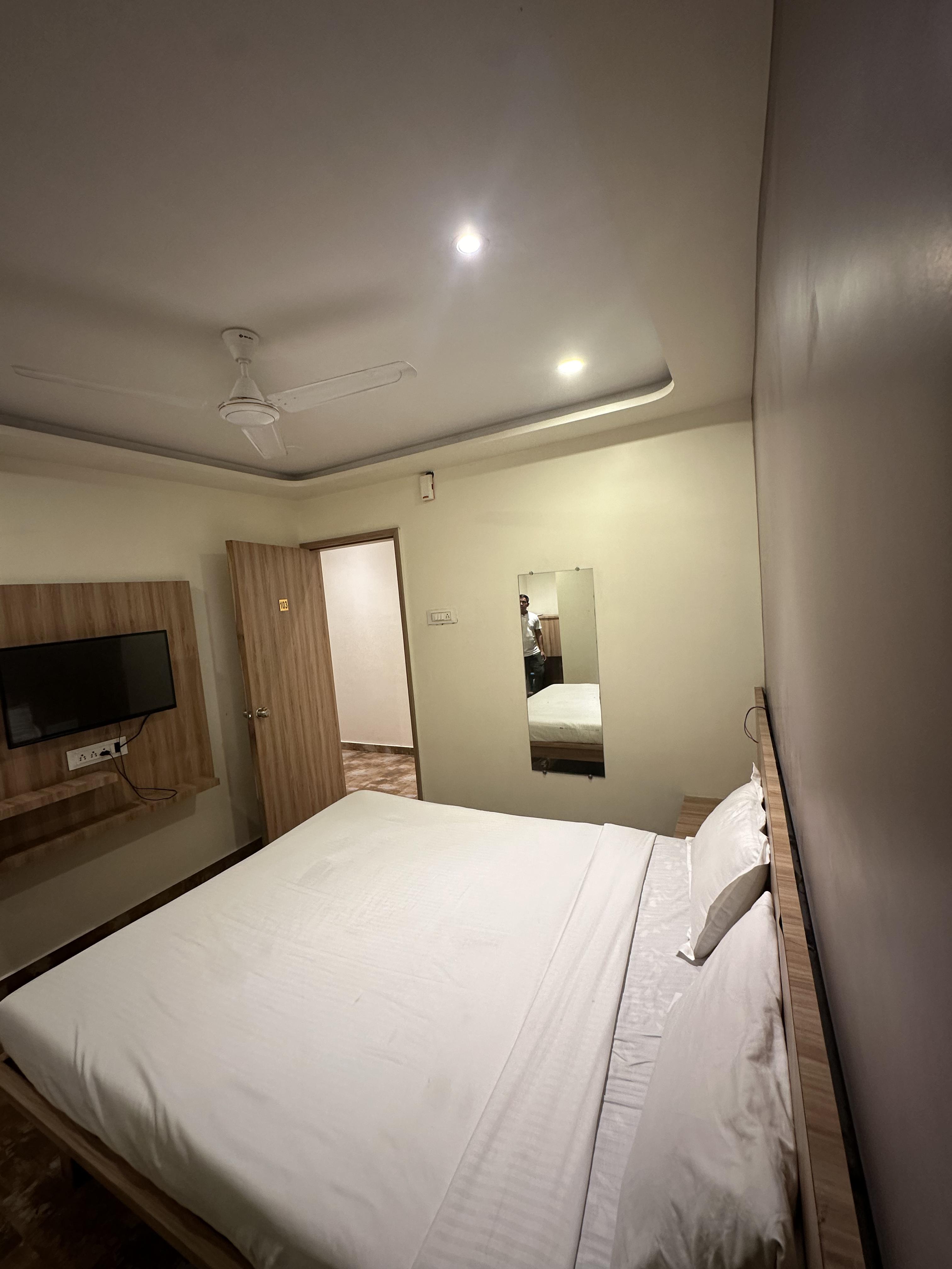 Hotel Isha 4