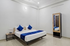 Hotel Avira, Lucknow