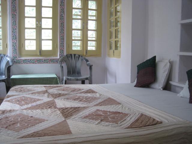 Jheel Guest House - Tap to explore photos