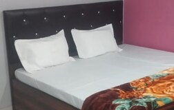 Ac Deluxe Double Bed