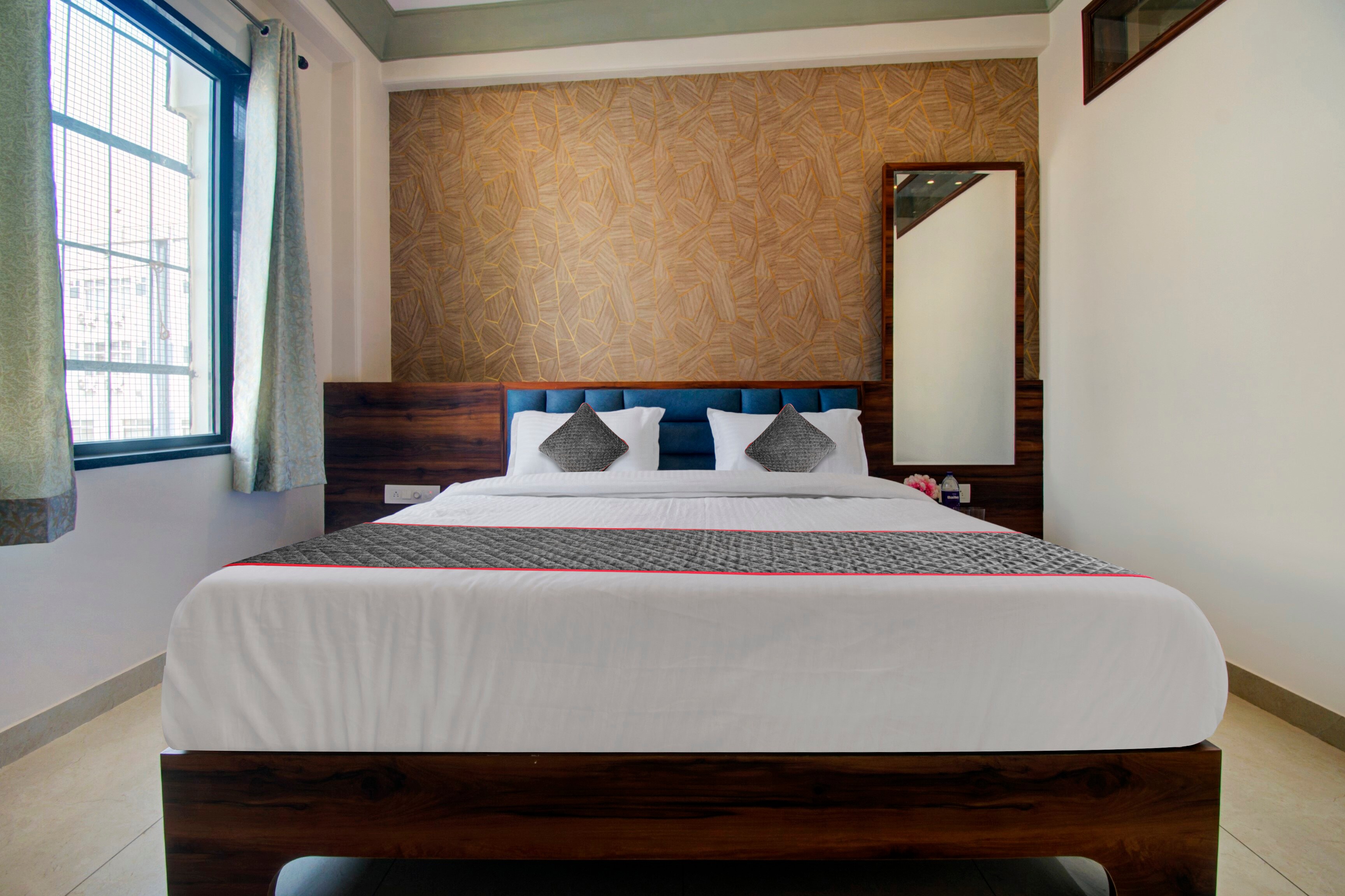 Hotel O My Stay HOTEL BUNGLOW 18 - Tap to explore photos