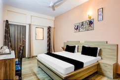 Hotel Amrit Palace, Bareilly