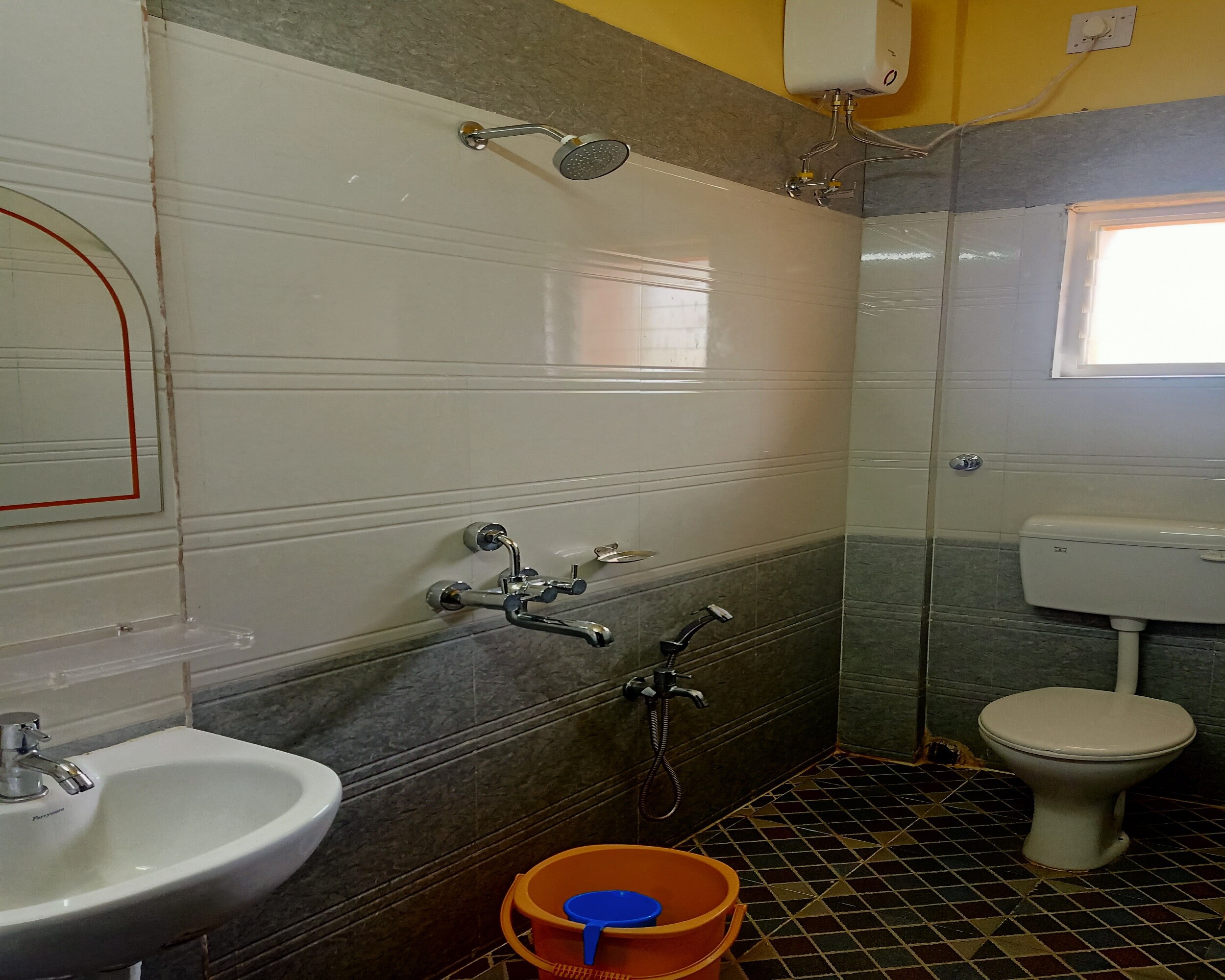 Hotel Raj Residency - Tap to explore photos