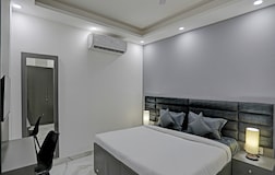 Studio Room