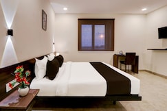 Townhouse OAK BHOOJA HOTELS, Hyderabad