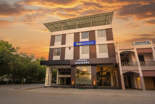 FabHotel Blu Mark