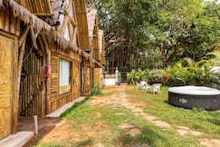 Chakra: Premium Retro AC Cottage in Vagator, Goa