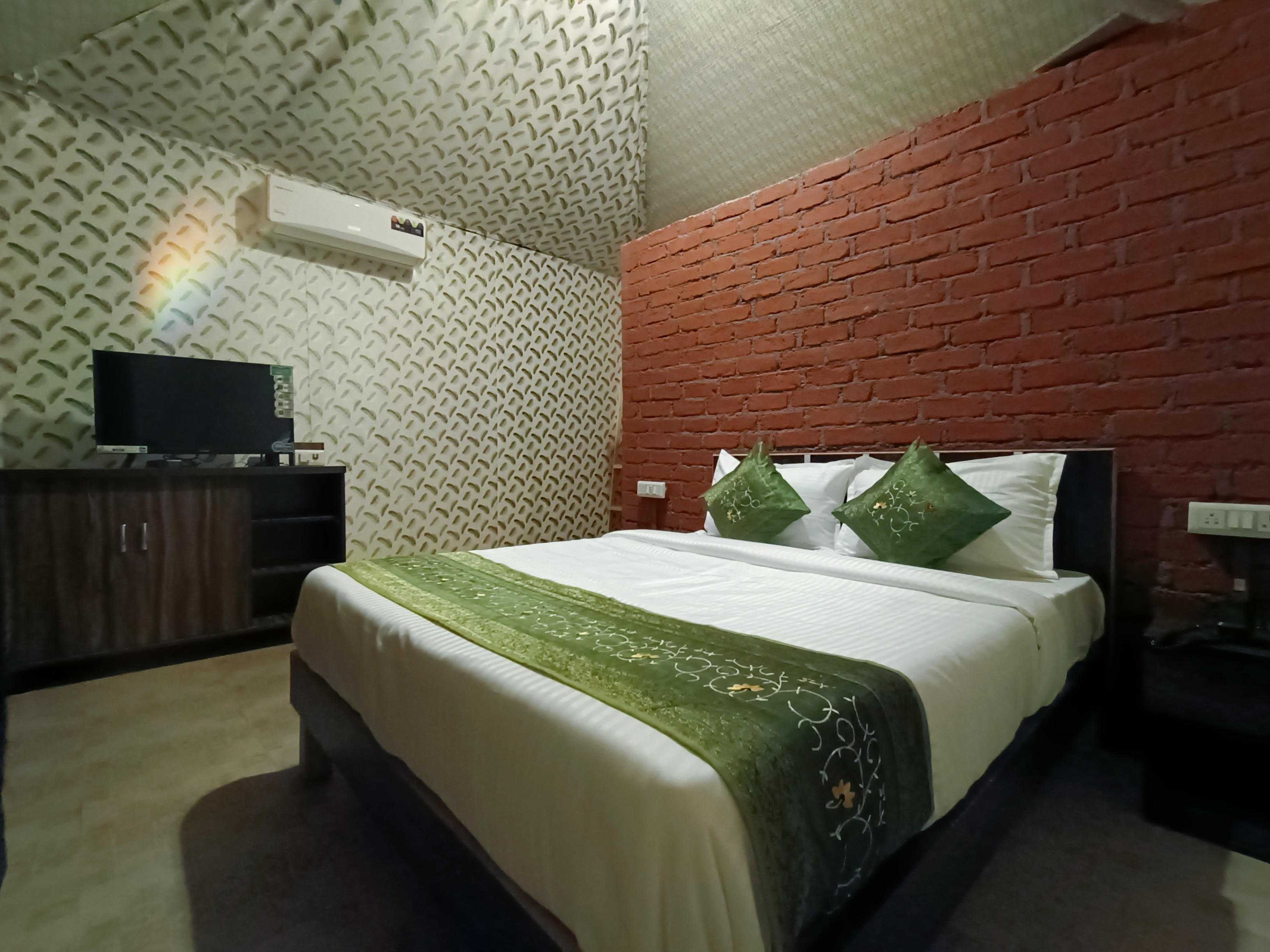 Tamboo Resort Vajreshwari - Tap to explore photos