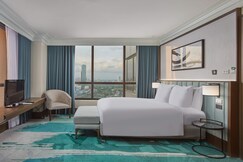 Holiday Inn Manila Galleria, Morong