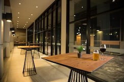 Holiday Inn Express Adelaide City Centre, Adelaide