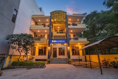 FabHotel UK House Residency, Gurgaon