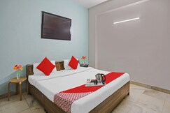 Hotel O Premium Stay Near Dlf Avenue Saket, Delhi