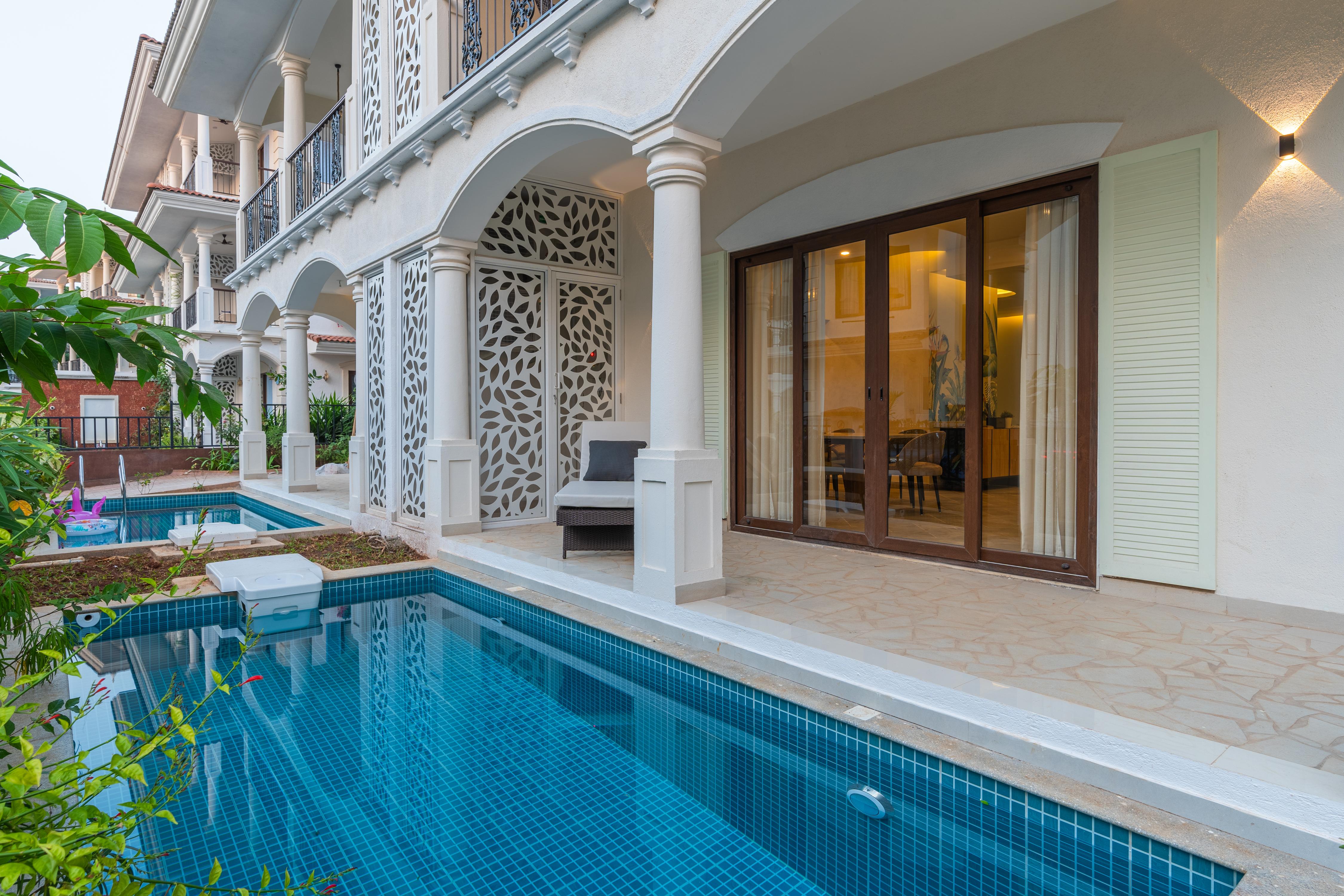 RAINA VILLAS luxury 8bhk Fully Serviced Villa Goa with Pvt Pool - Tap to explore photos