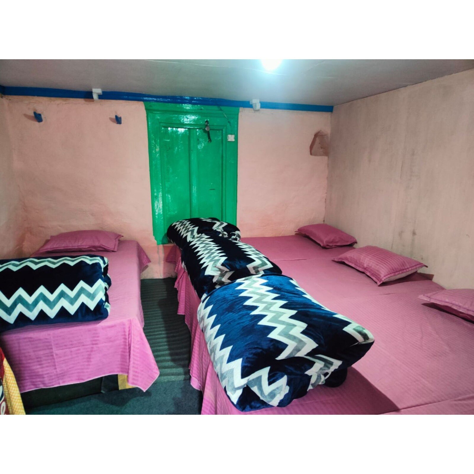 Apana Phad Homestay - Tap to explore photos